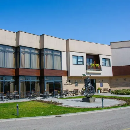 & Distillery Monogram Hotel Gradac (Tutin)