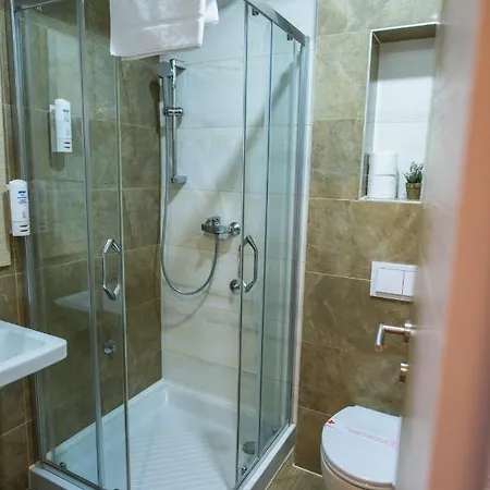 & Distillery Monogram Gradac (Tutin)