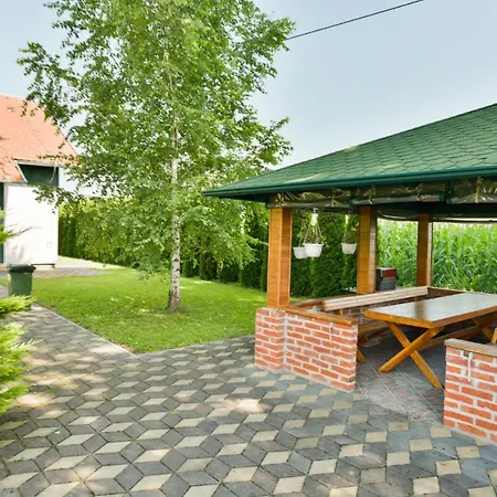 & Distillery Monogram Hotel 4*