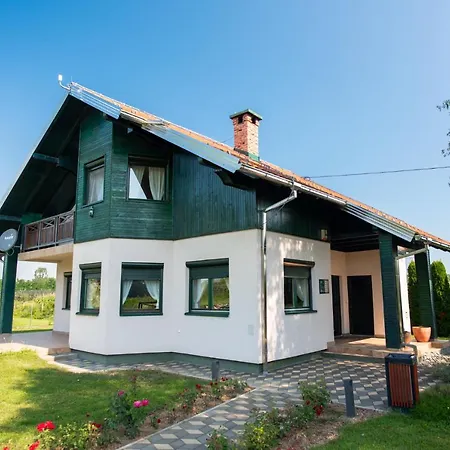 & Distillery Monogram Gradac (Tutin)