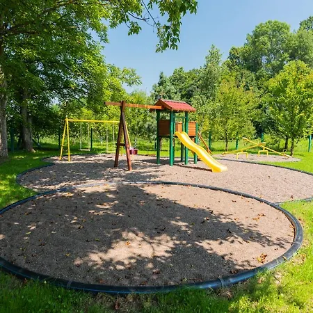 Hotel & Distillery Monogram 4*