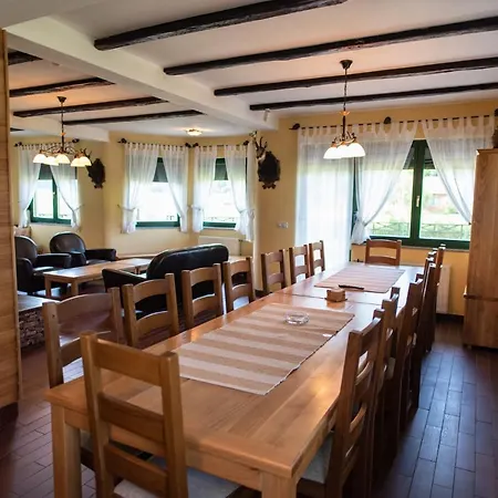 Hotel & Distillery Monogram Gradac (Tutin)